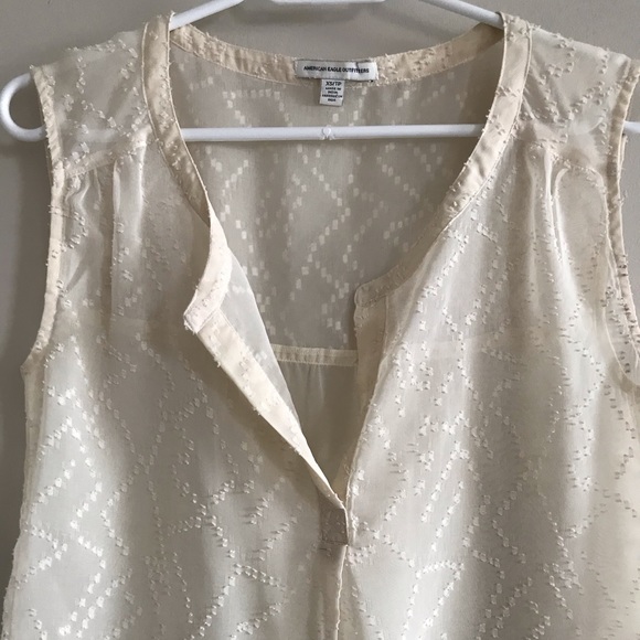American eagle outfitters cream shirt - Picture 2 of 4